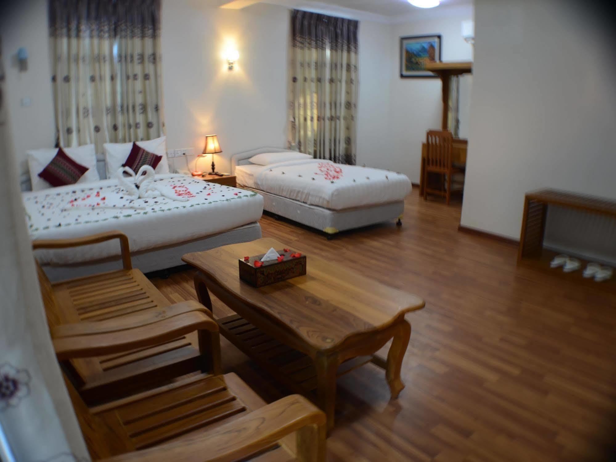 באגאן Manisanda Hotel מראה חיצוני תמונה
